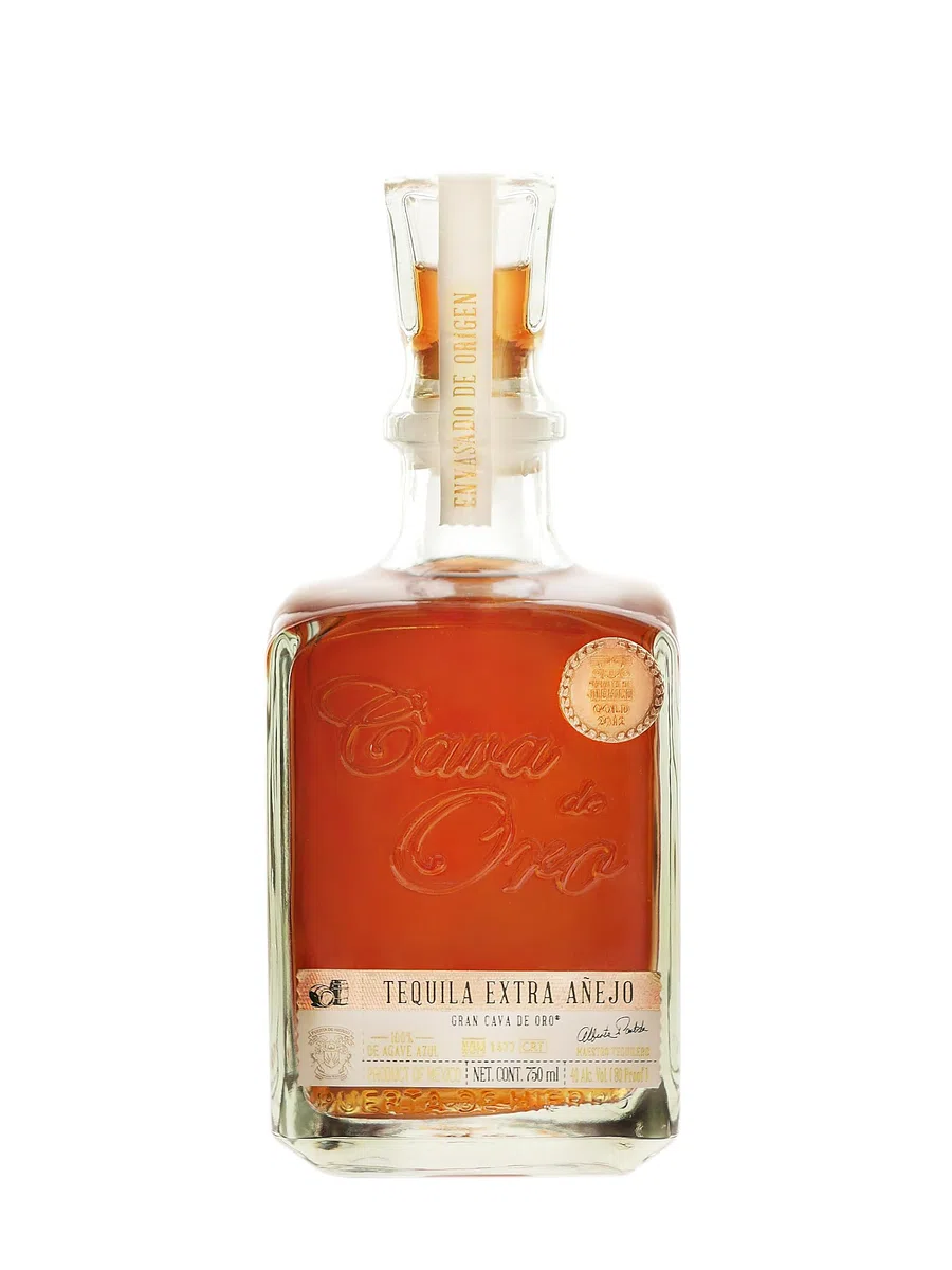 Cava de Oro Extra Añejo Tequila 100% Agave 700 ml