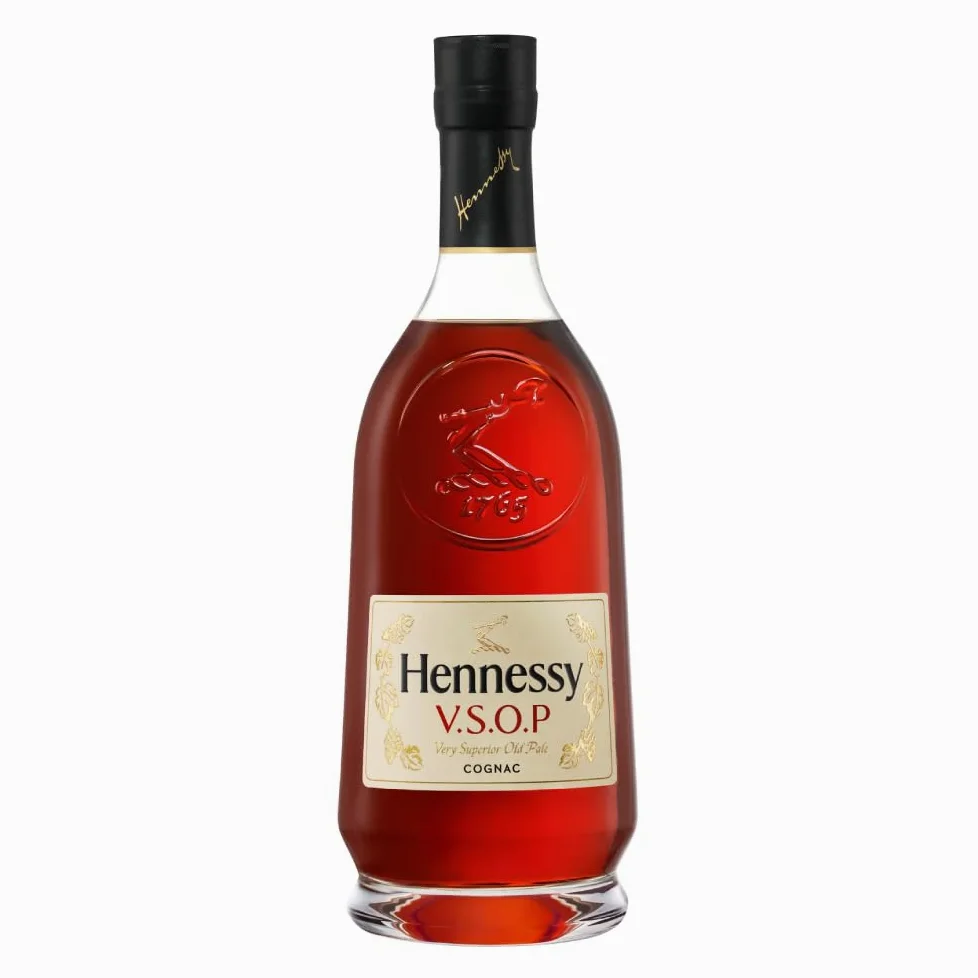 Hennessy V.S.O.P Cognac 70cl Geschenkbox Französischer Cognac Eiche Gewürze Früchte Cocktails on the rocks pur
