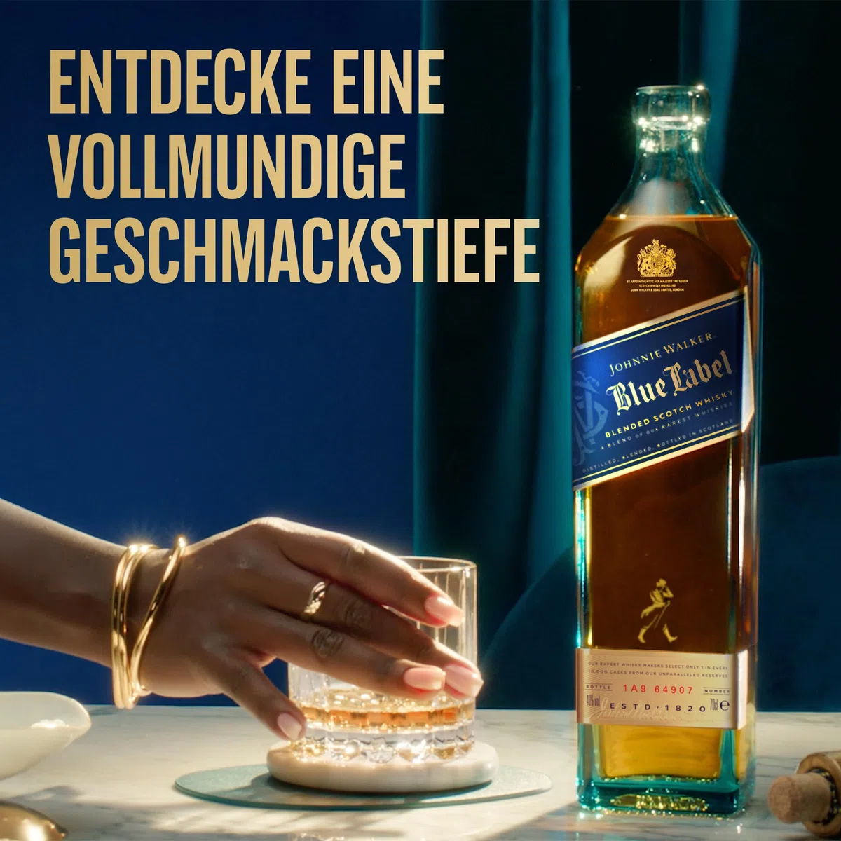 Johnnie Walker Blue Label Blended Scotch Whisky 40% vol 700ml