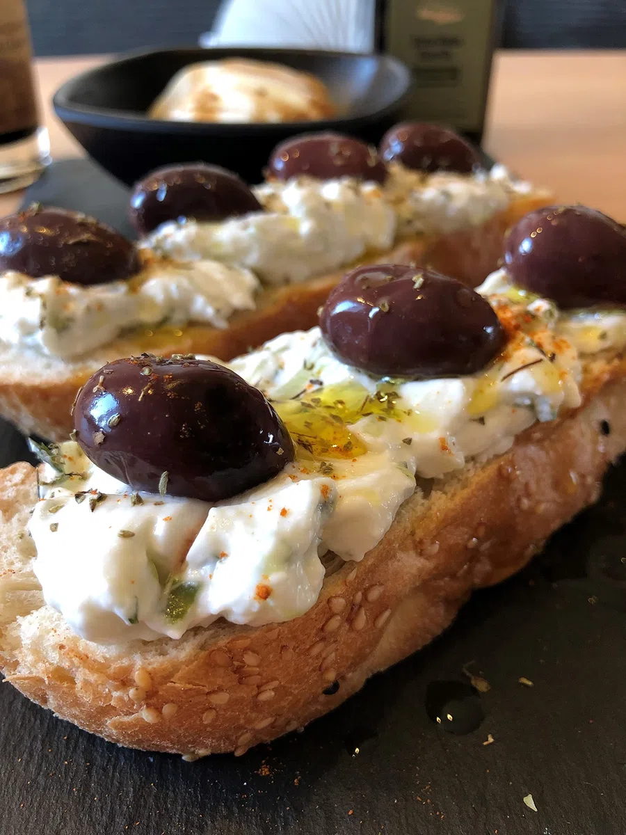 Kalamata Oliven mit Stein Natur in Lake 1000g vakuumiert Griechenland